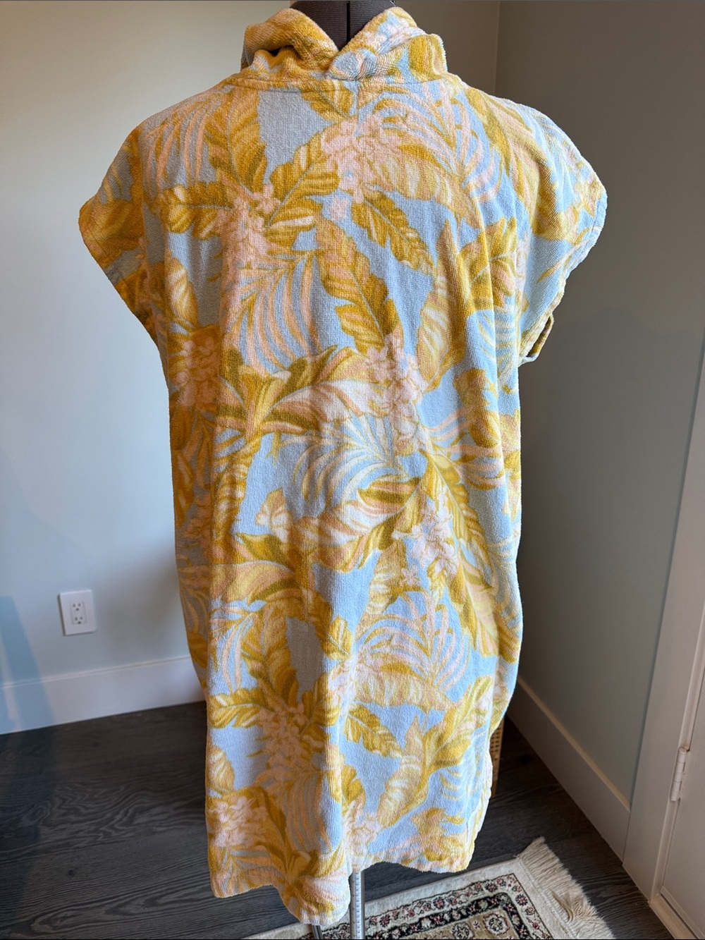 Rip Curl Cream Terry Towel Cover-Up/Changing Poncho